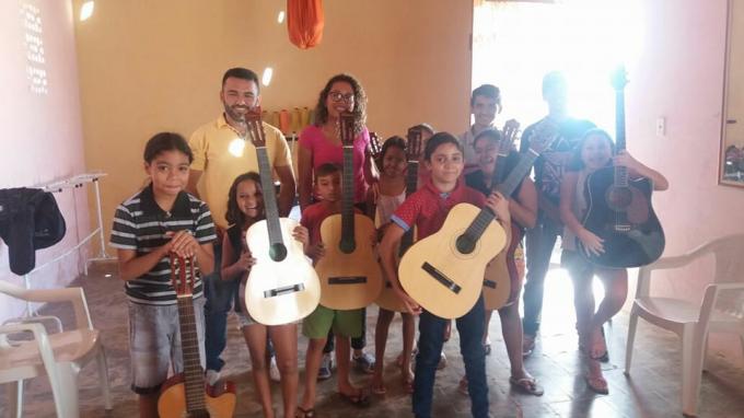 Escola de Música implantada no Assentamento Mucuim.